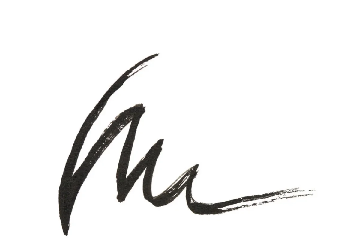 MUA WINGED WONDER LINER